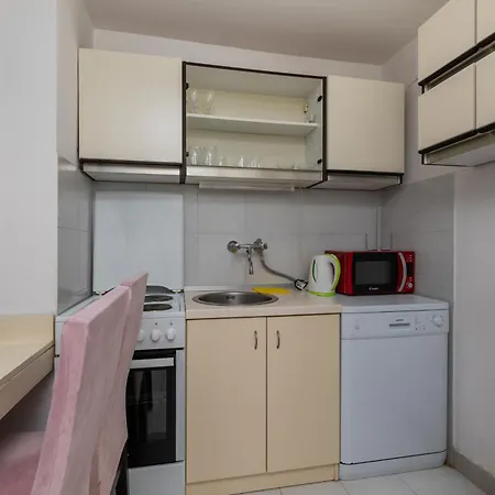 Apartment By The Sea Balica Rat, - 1065